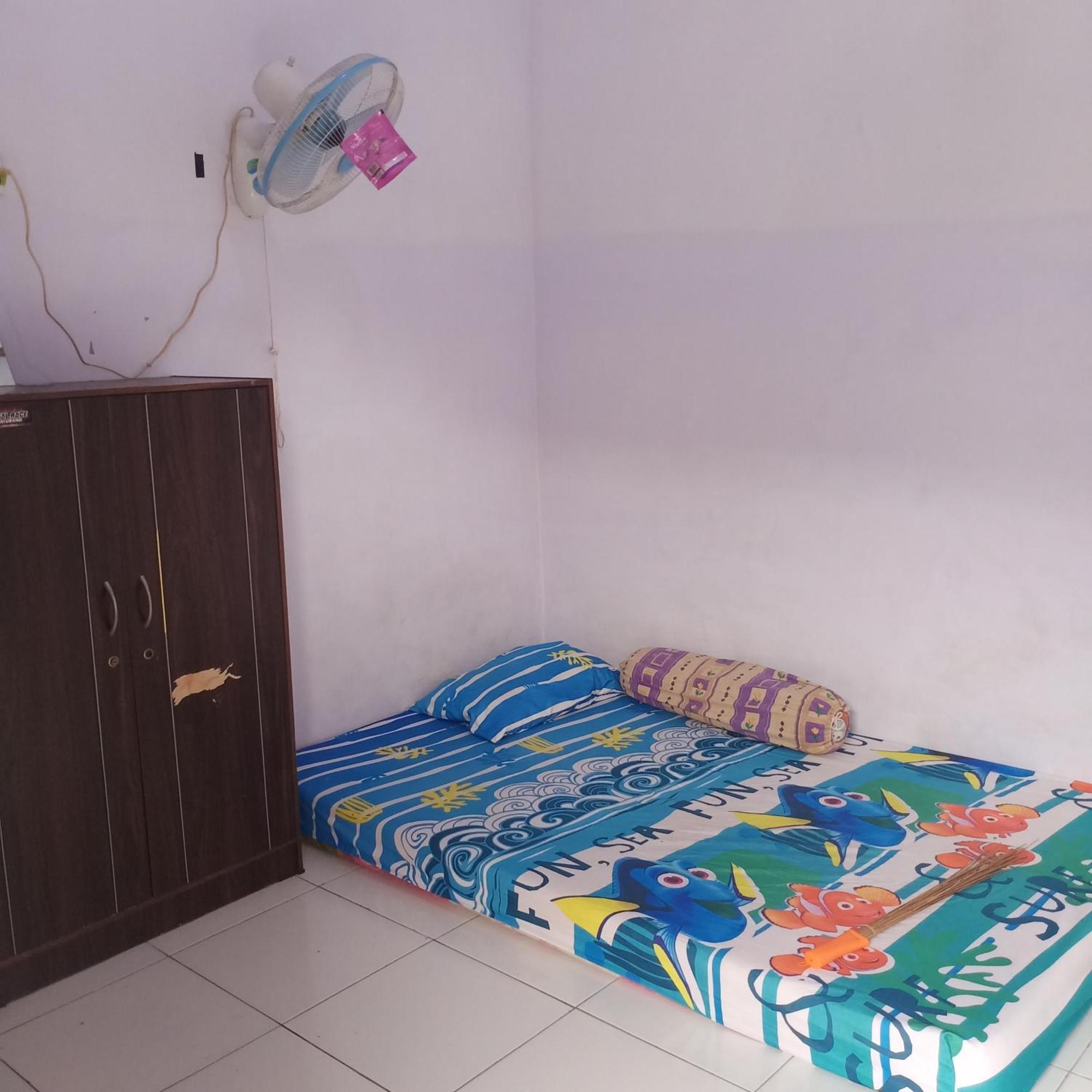 Tempat Tidur & Sarapan Mentari Kost *